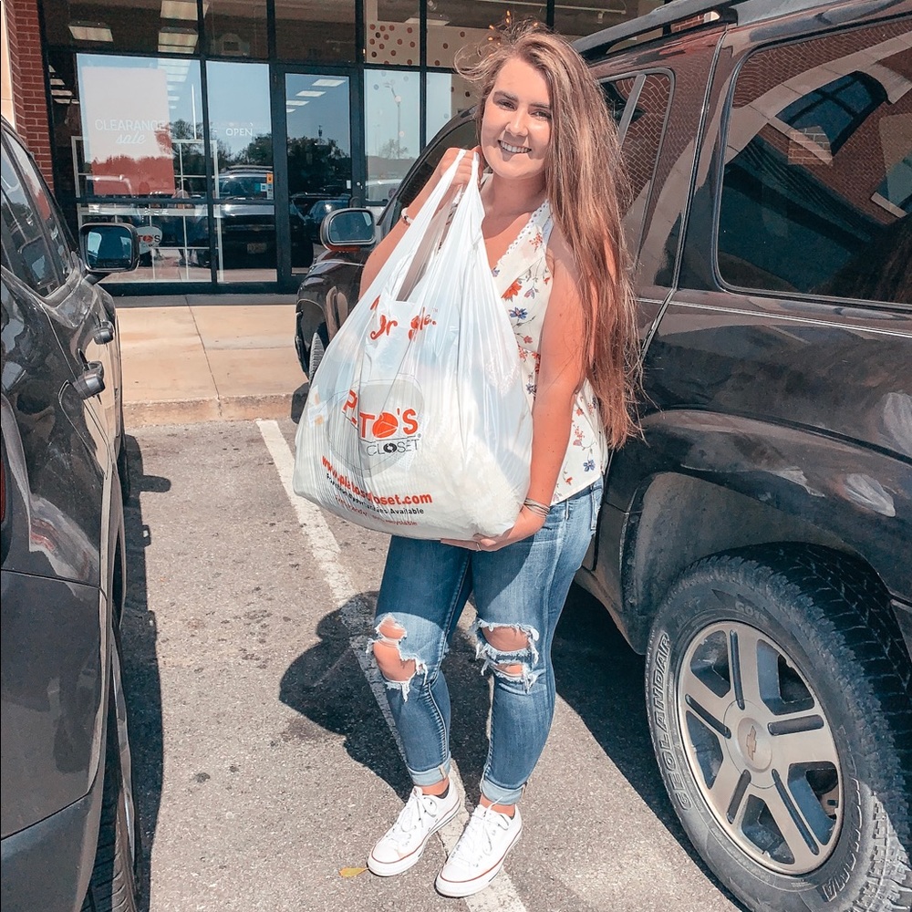 Meet your Posher, Delaney